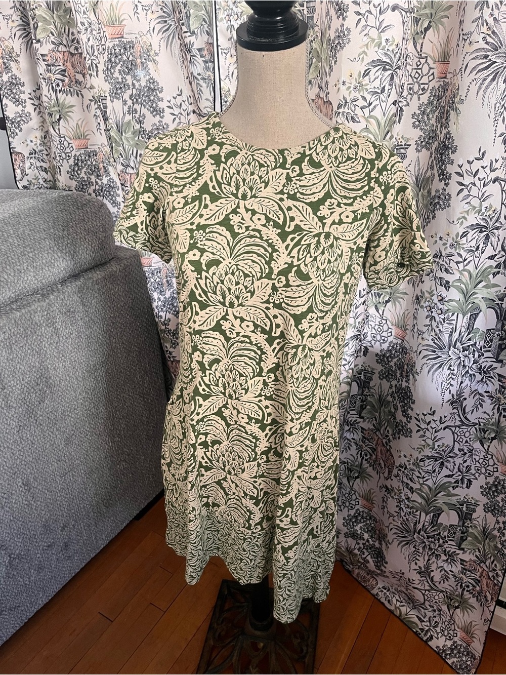 Fat Face Green and Cream Floral Dress size 2